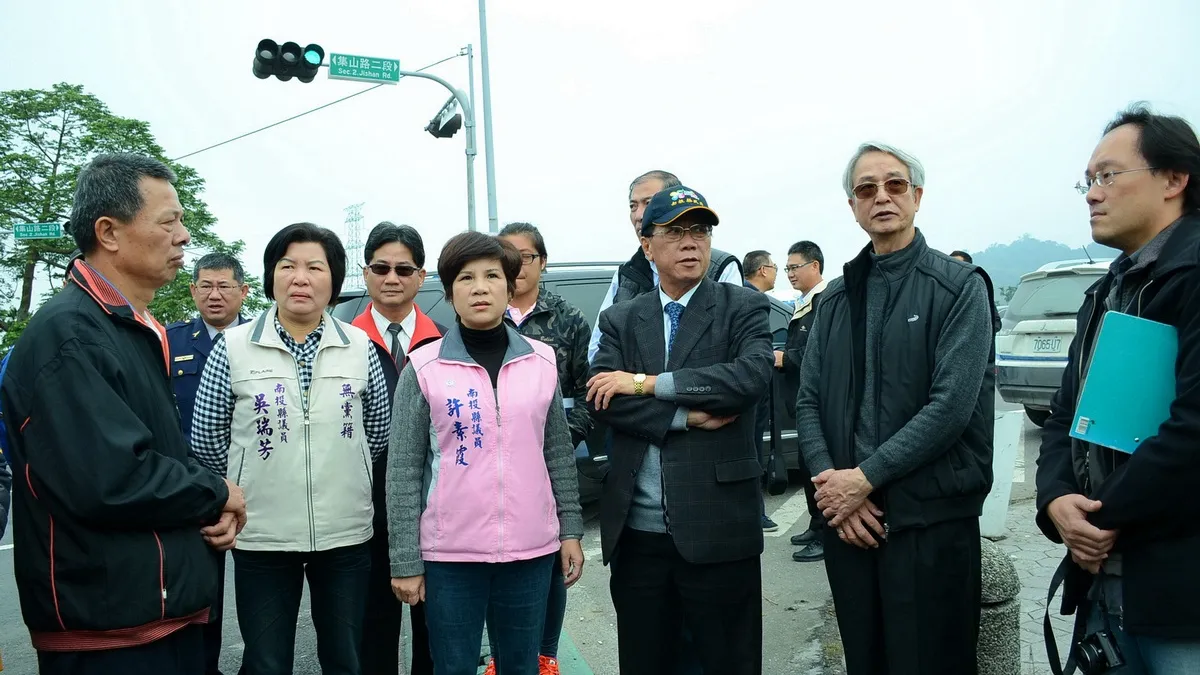憂兩「村」必經竹山保甲路口塞爆 投縣研議紓解春節車潮