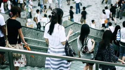 「我應該,沒辦法生小孩了吧…」偶爾,有少女會發出這樣無助的哭喊…(示意圖,非當事人/Azlan DuPree@flickr)