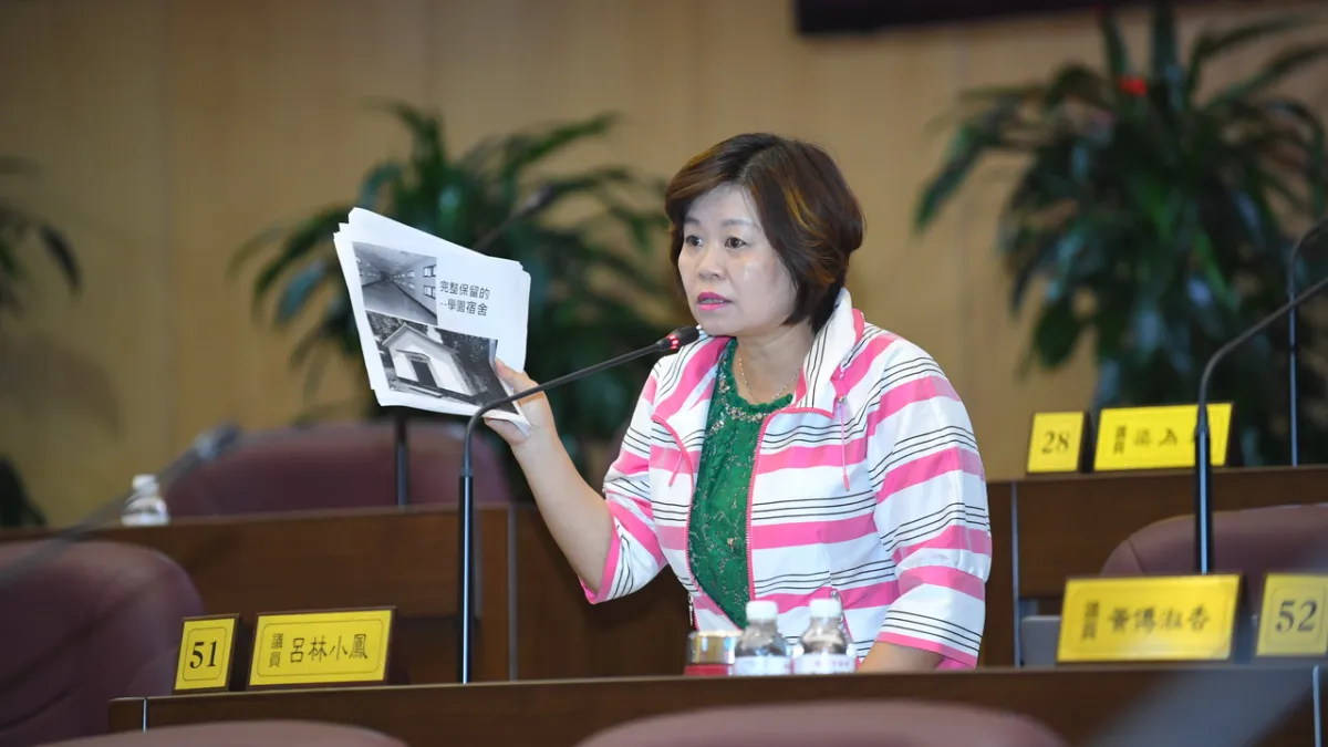 廠商將在桃園八德區興建瀝青廠,市議員呂林小鳳堅決反對,憂心瀝青廠可能帶來環境、健康危害。(圖/桃園市議會提供)
