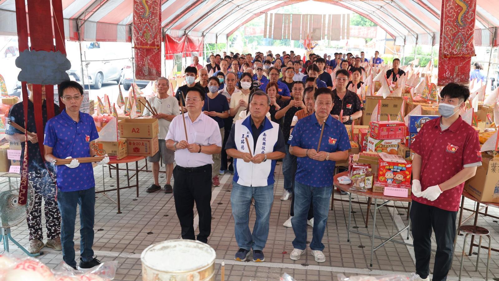 投縣農產運銷公司普度法會 王副縣長開香祈福庇佑農銷公司及四境平安