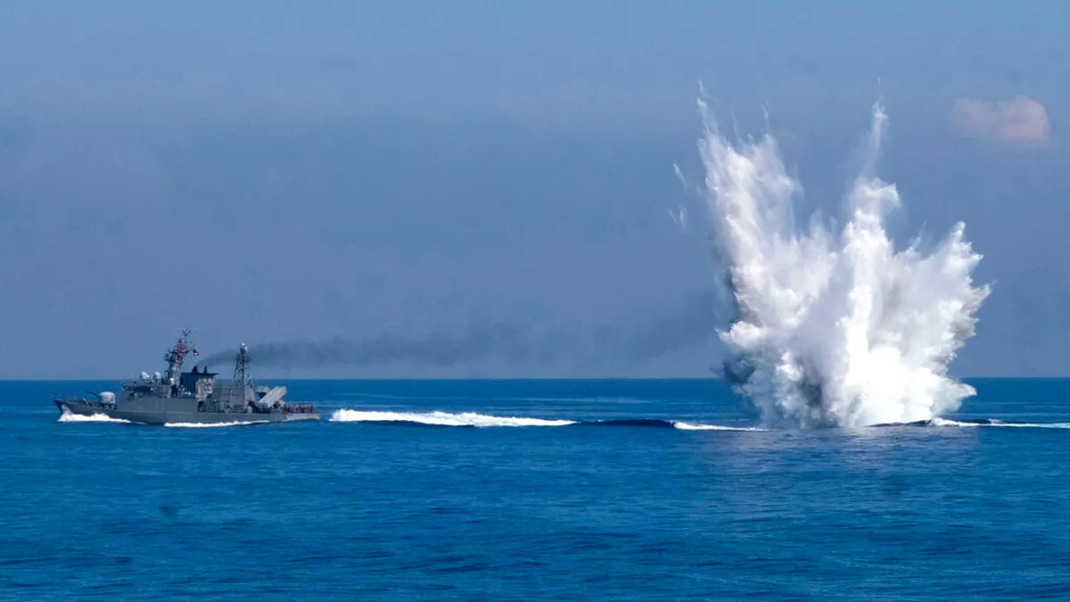 2022年7月26日,台灣海軍的錦江級巡邏艦在漢光演習期間亮相。(美聯社)
