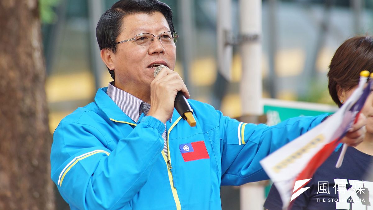 台南市議員謝龍介(見圖)表示,民進黨一邊想要特赦前總統陳水扁、一邊要罷免高雄市長韓國瑜,顯示心中標準不一。(資料照,盧逸峰攝) 台南市議員謝龍介(見圖)表示,民進黨一邊想要特赦前總統陳水扁、一邊要罷免高雄市長韓國瑜,顯示心中標準不一。(資料照,盧逸峰攝)