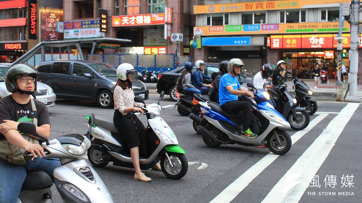 民眾使用機車的選擇日益增加,除了共享機車,換購補助也是途徑之一。(方炳超攝) 民眾使用機車的選擇日益增加,除了共享機車,換購補助也是途徑之一。(方炳超攝)