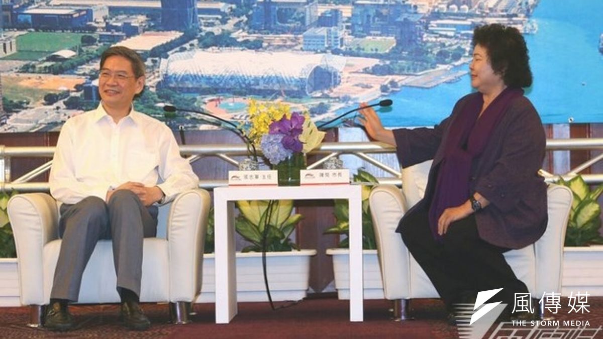 郭正亮認為民共交流必須各退一步。圖為張志軍(左)與陳菊(右)會面。(吳逸驊攝) 郭正亮認為民共交流必須各退一步。圖為張志軍(左)與陳菊(右)會面。(吳逸驊攝)