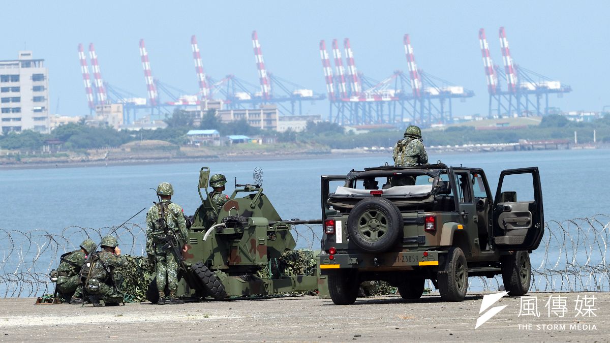 國防部23日中午表示,中華民國長期以來都是亞太地區維持和平、穩定的重要成員,而堅強的國防實力,是護衛台海和平及國家安全最有力的後盾。(資料照,蘇仲泓攝) 國防部23日中午表示,中華民國長期以來都是亞太地區維持和平、穩定的重要成員,而堅強的國防實力,是護衛台海和平及國家安全最有力的後盾。(資料照,蘇仲泓攝)