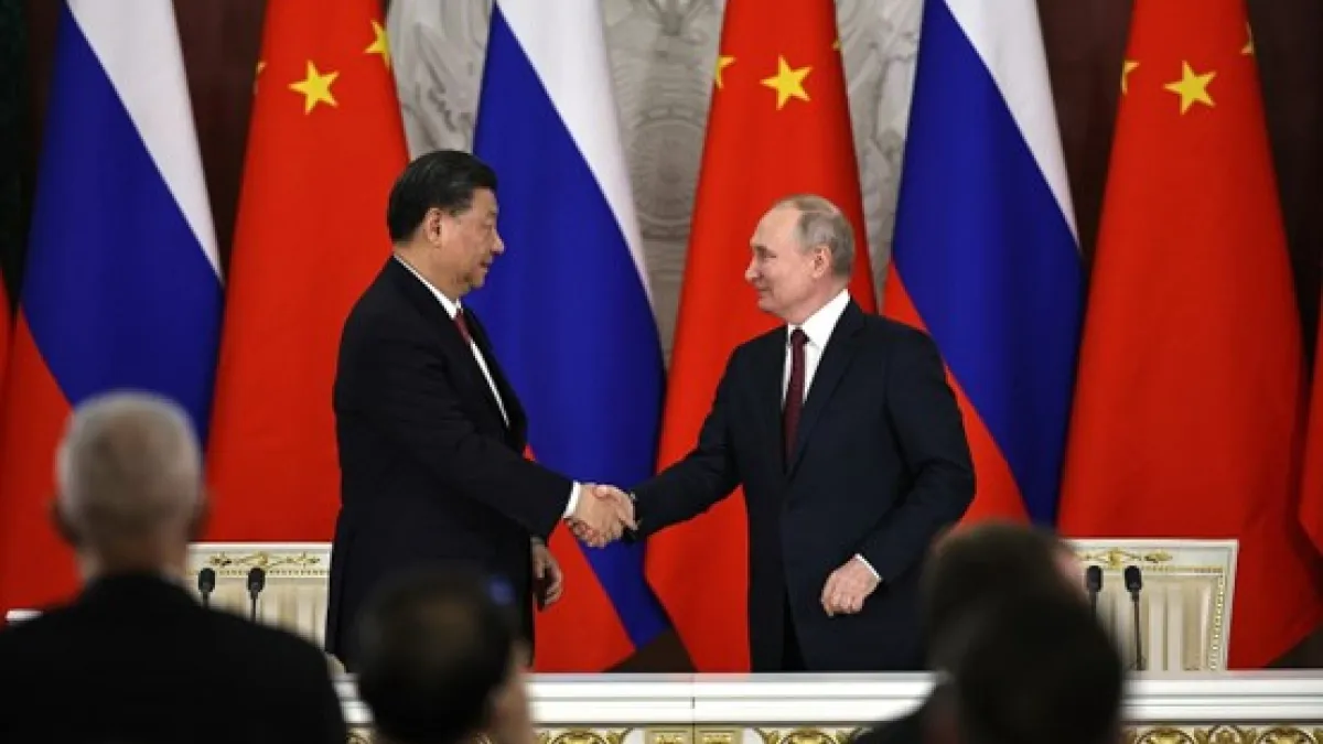 中共主席習近平(左)、俄羅斯總統普丁(右)。(克里姆林宮)