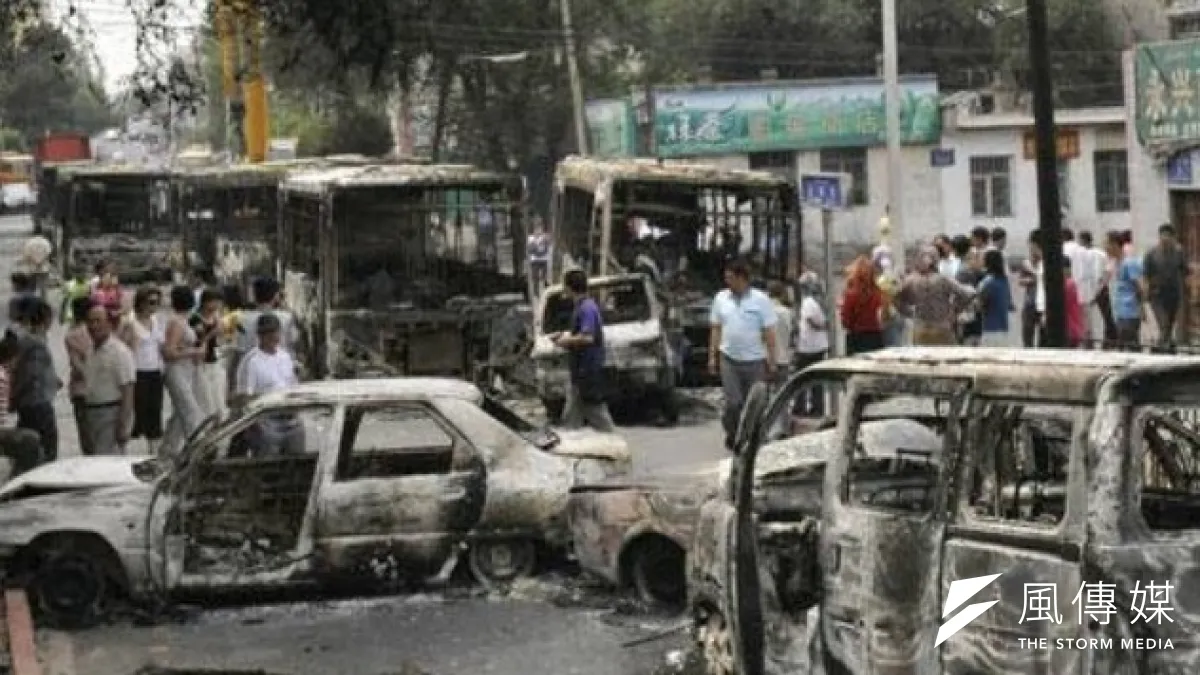 2009年的新疆七五事件,官方宣稱近200人死,上千人受傷。(取自網路)