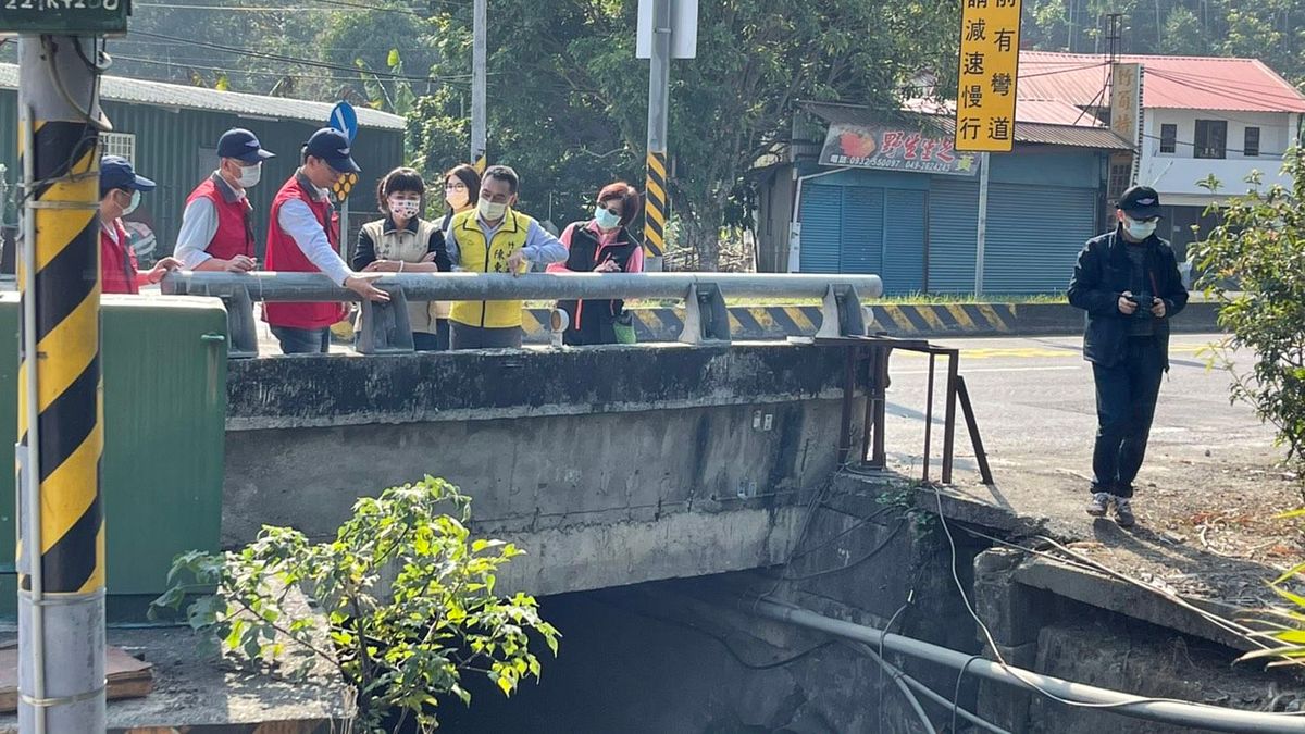 行政院中辦執行長蔡培慧5日參與竹山外埔橋改建工程說明會。(圖/行政院中部辦公室提供) 行政院中辦執行長蔡培慧5日參與竹山外埔橋改建工程說明會。(圖/行政院中部辦公室提供)