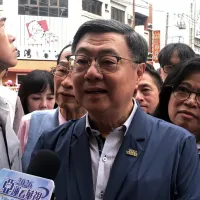 行政院長卓榮泰(前中)11日表示,討論副署與否只有1個標準及原則,就是不能違憲、違法,不能破壞權力分立及財政紀律。(中央社) 行政院長卓榮泰(前中)11日表示,討論副署與否只有1個標準及原則,就是不能違憲、違法,不能破壞權力分立及財政紀律。(中央社)