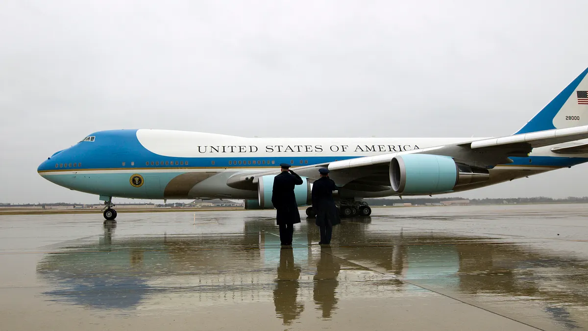 美國總統的專機空軍一號。(美聯社) 美國總統的專機空軍一號。(美聯社)