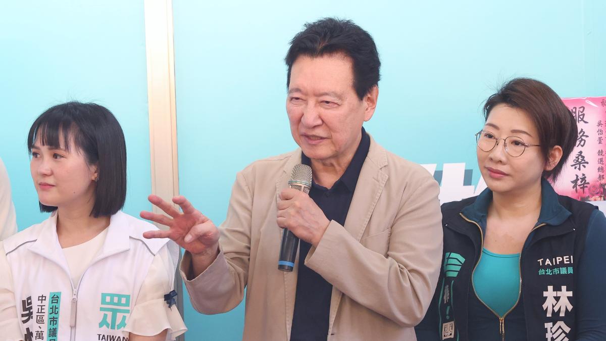 喊話盼民眾黨6議員全選上 趙少康力挺吳怡萱:她對市政了解比沈伯洋多百倍