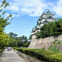 日本の与党自民党は12日、党幹部に政策提言を提出し、外国人の訪日時の買い物で享受できる消費税免税制度の廃止を提案した。(資料写真/洪煜勛撮影) 日本の与党自民党は12日、党幹部に政策提言を提出し、外国人の訪日時の買い物で享受できる消費税免税制度の廃止を提案した。(資料写真/洪煜勛撮影)