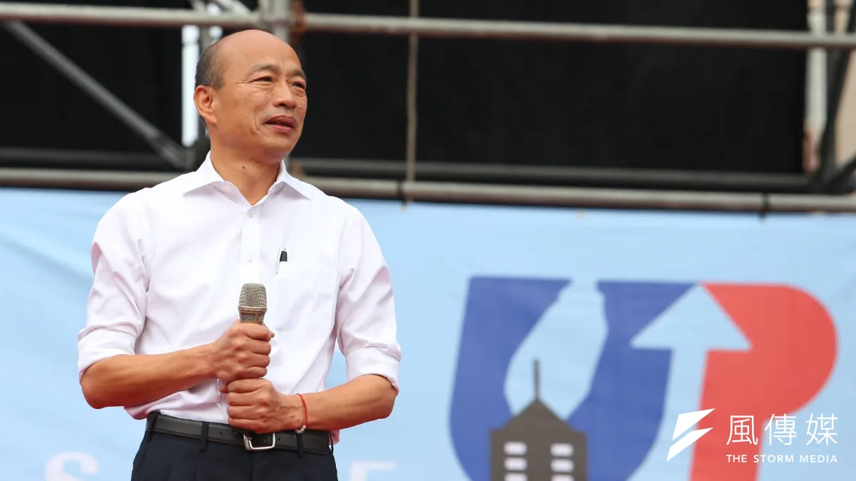 「南方崛起.高雄光榮周年慶」挺韓大遊行21日登場,國民黨總統候選人韓國瑜上台發表演說。(顏麟宇攝)