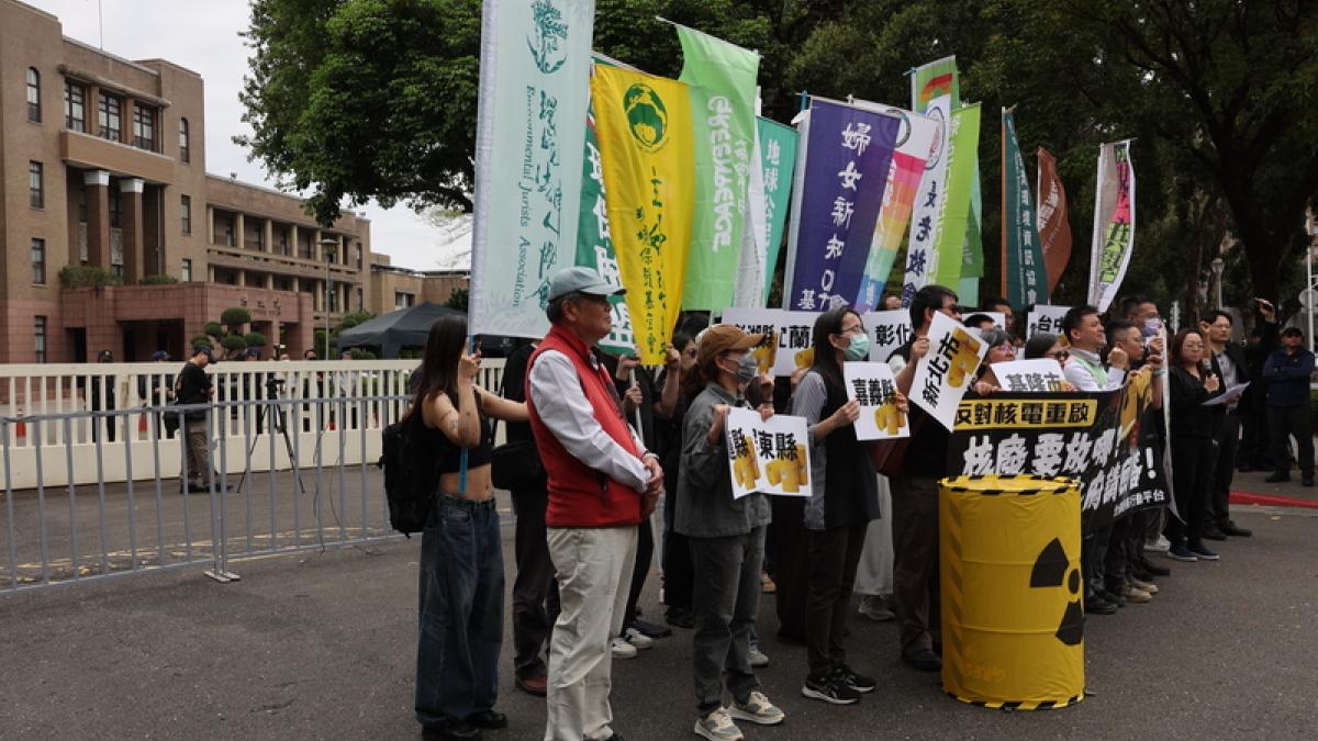 風評:非核家園「周年慶」變「周年祭」,綠營面子工程耗費數千億民脂民膏