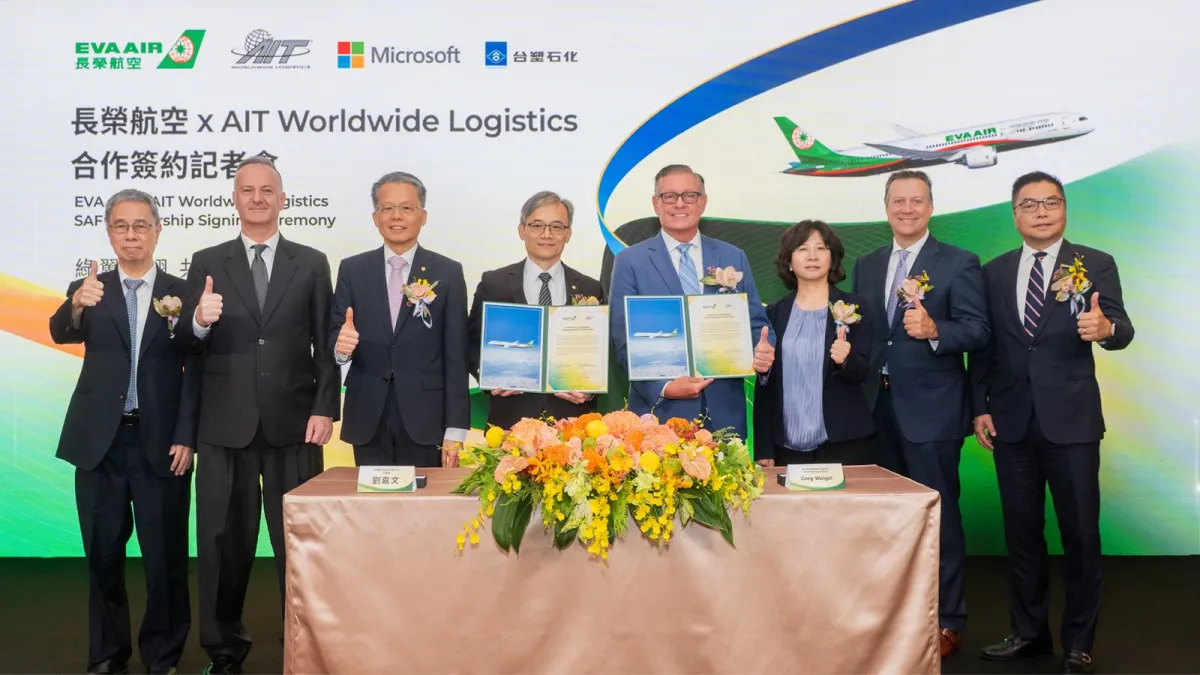 長榮航空永續長劉嘉文(左四)和全球知名貨運代理商AIT Worldwide Logistics策略長Greg Weigel(右四)共同簽署協議,並由民航局局長何淑萍(右三)、長榮航空總經理孫嘉明(左三)、美國在台協會商務組副組長Eric Crowley(左二)、AIT全球營運執行副總裁Ryan Carter(右二)、台塑石化總經理林克彥(左一),以及微軟公共暨法律事務部總經理施立成(右一)出席見證,一起為加速建構航空低碳生態系盡一份心力。