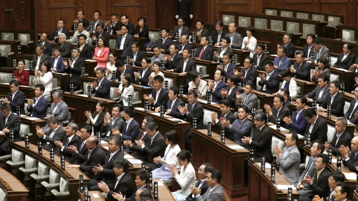 日本參議院14日通過《組織犯罪處罰法》。(美聯社)