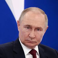 ロシア軍による最近の大規模な無人機攻撃でウクライナの首都キーウに多数の死傷者が出たことを受け、トランプ氏は「絶対に」ロシアへの経済制裁を拡大する意向を示した。(AP通信) ロシア軍による最近の大規模な無人機攻撃でウクライナの首都キーウに多数の死傷者が出たことを受け、トランプ氏は「絶対に」ロシアへの経済制裁を拡大する意向を示した。(AP通信)