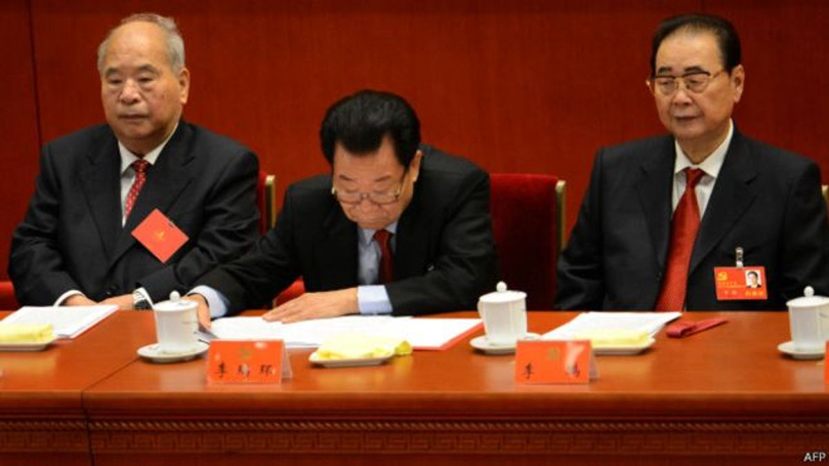 不久前,原中共政治局常委、中紀委書記尉健行逝世(圖為尉健行與李瑞環和李鵬,資料照片)。(BBC中文網) 不久前,原中共政治局常委、中紀委書記尉健行逝世(圖為尉健行與李瑞環和李鵬,資料照片)。(BBC中文網)