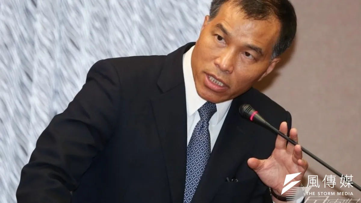 交通部長葉匡時30日在交通部空運產業青年論壇時表示,如果大家只要小確幸,開咖啡館生活easy,這時還抱怨22K就沒正當性。(余志偉攝)