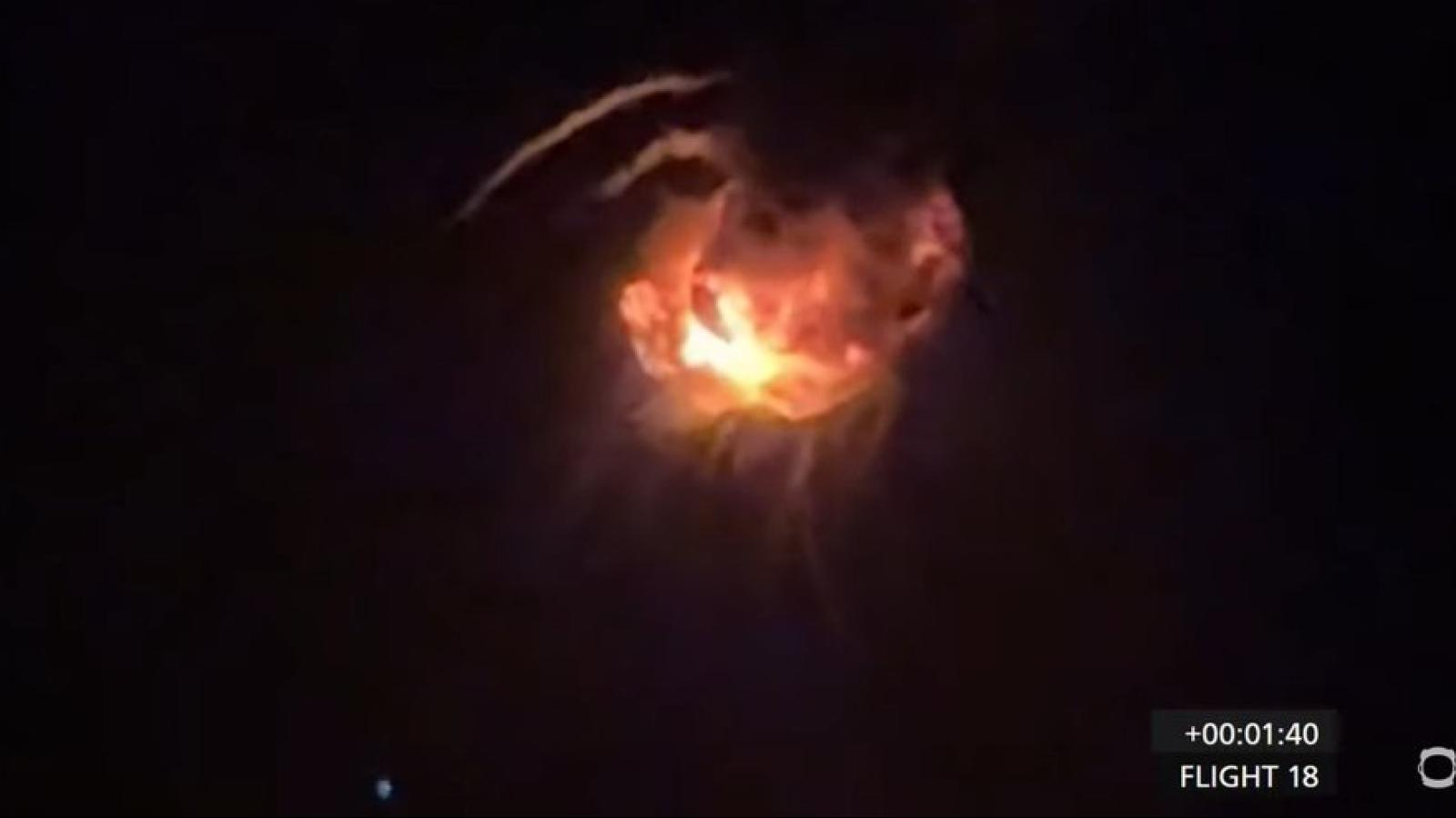升空85秒炸成火球解體!中國火箭驚傳重大事故:「長征七號改」任務失敗,登月計畫恐受波及