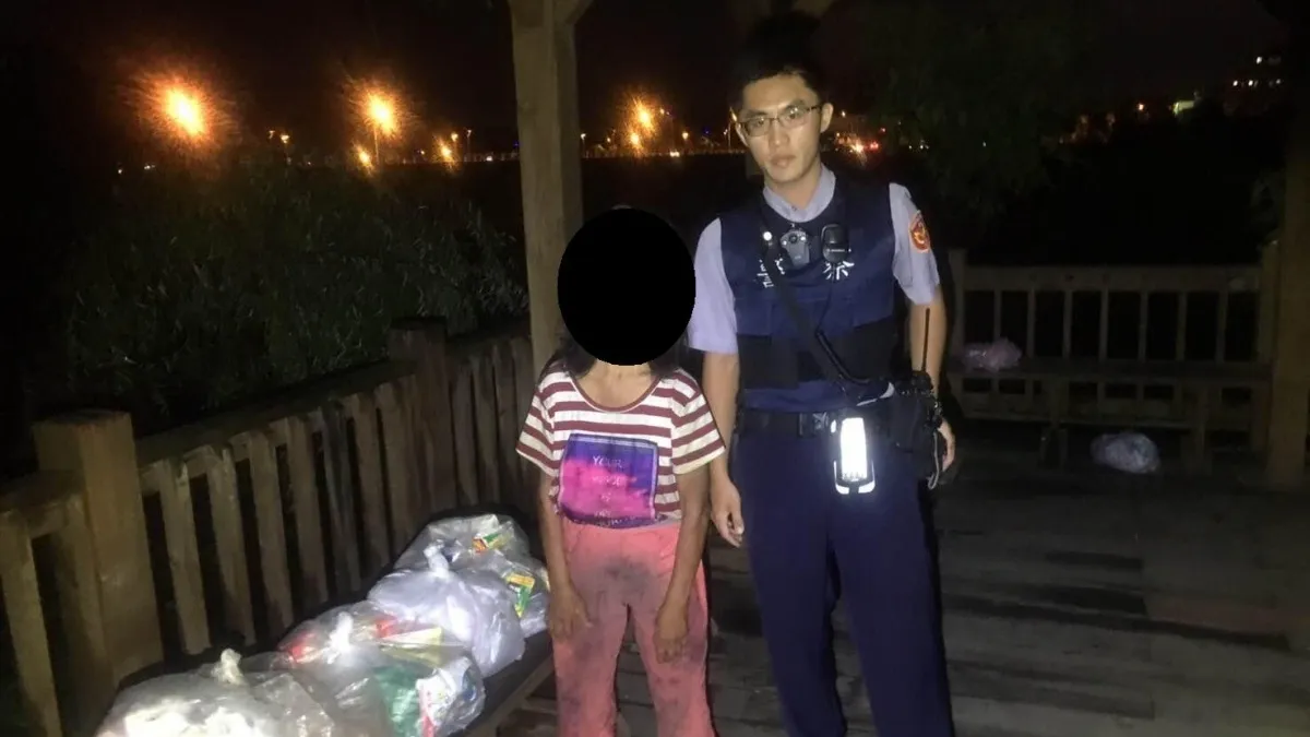女遊民枯坐涼亭 警熱心聯繫家屬助返家