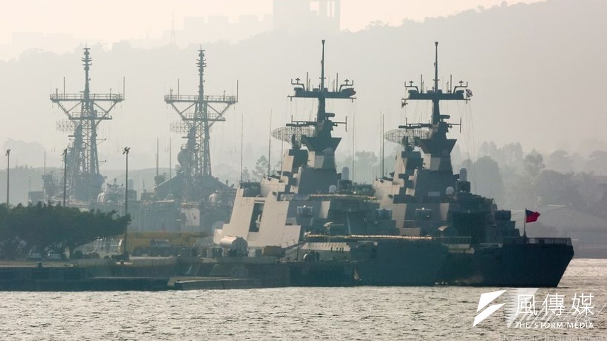 由於預算不足,海軍的5年兵力整建計劃,僅沱江級巡邏艦、「康平案」獵雷艦過關,其他建案仍遙遙無期。圖為拉法葉艦。(余志偉攝) 由於預算不足,海軍的5年兵力整建計劃,僅沱江級巡邏艦、「康平案」獵雷艦過關,其他建案仍遙遙無期。圖為拉法葉艦。(余志偉攝)