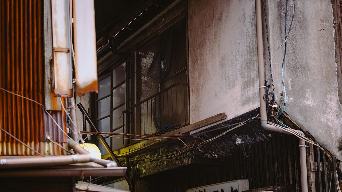 隨著人口超高齡化、少子化,遍布日本的無人住宅日益增加,以和歌山縣、德島縣、愛媛縣、鹿兒島縣數量最為龐大。(圖片來源:nippon.com) 隨著人口超高齡化、少子化,遍布日本的無人住宅日益增加,以和歌山縣、德島縣、愛媛縣、鹿兒島縣數量最為龐大。(圖片來源:nippon.com)