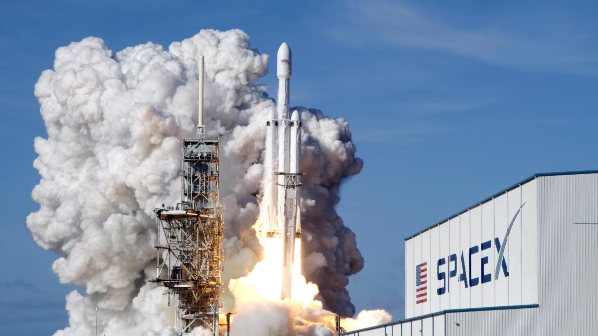 SpaceX今晚上市!首日預期漲幅35%,分析師示警:其他科技股小心資金排擠效應