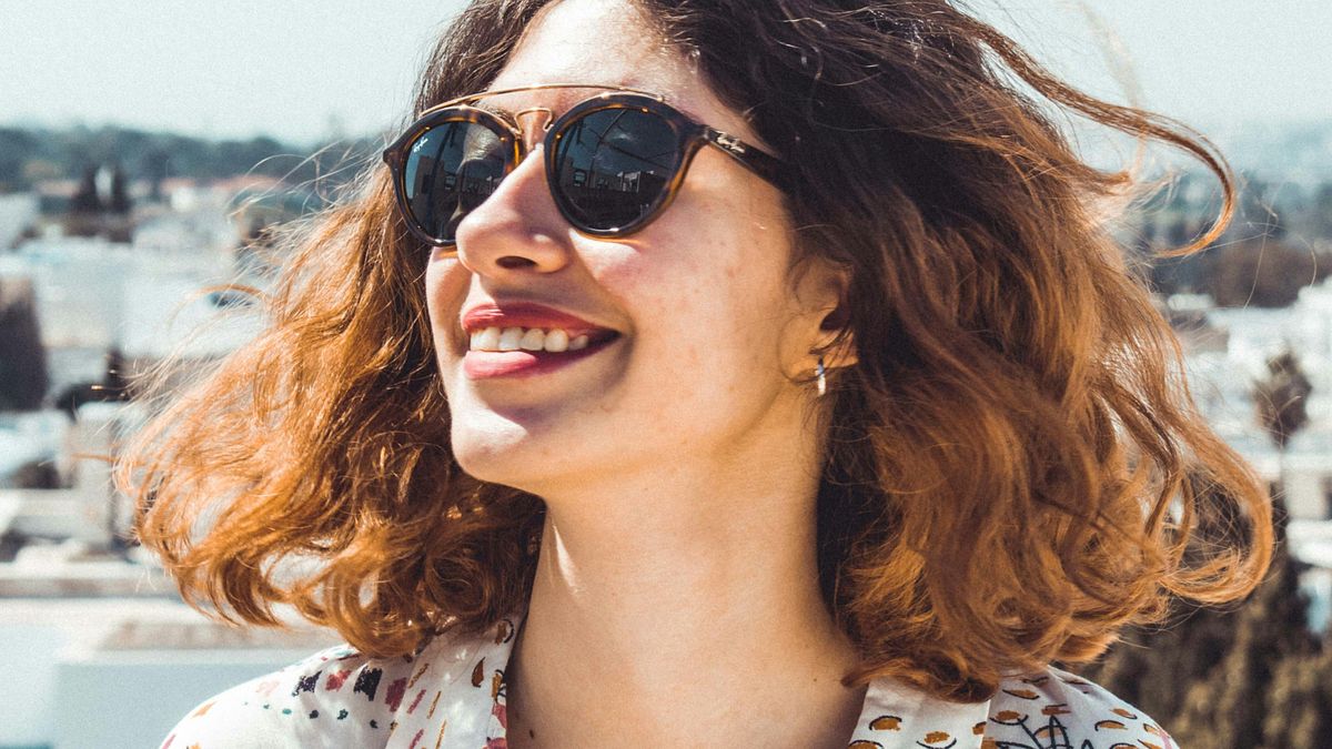 炎炎夏日的豔陽是不是太過刺眼了呢?這時候只能倚靠墨鏡來抵擋毒辣的陽光了!(示意圖/取自Unsplash) 炎炎夏日的豔陽是不是太過刺眼了呢?這時候只能倚靠墨鏡來抵擋毒辣的陽光了!(示意圖/取自Unsplash)