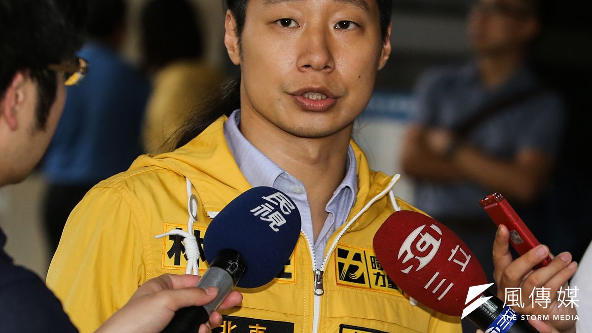 法務部槍決6死囚,時代力量林昶佐批政府:玩弄社會大眾對正義的渴望。(林韶安攝) 法務部槍決6死囚,時代力量林昶佐批政府:玩弄社會大眾對正義的渴望。(林韶安攝)