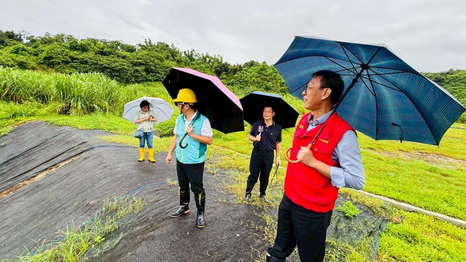 6月、8月查過沒異常!高市府反擊黃國昌:和山光電邊坡滑動是豪雨後發生,非「豬羊變色」