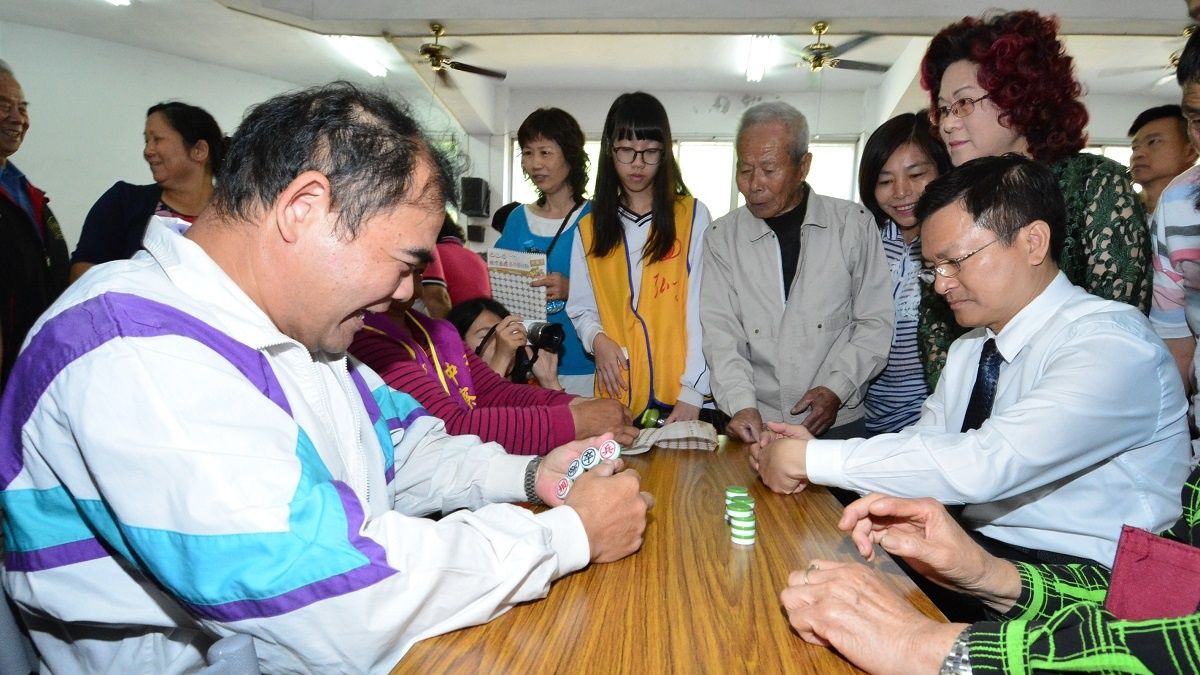 復古桌遊嘉年華 長輩動腦刺激大腦思考活化 復古桌遊嘉年華 長輩動腦刺激大腦思考活化