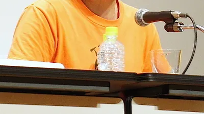 日本當代藝術家奈良美智2月14日晚間抵台後,連續發文稱許台灣防疫措施嚴謹。(Hsinhuei Chiou@Wikipedia/CC BY-SA 4.0)