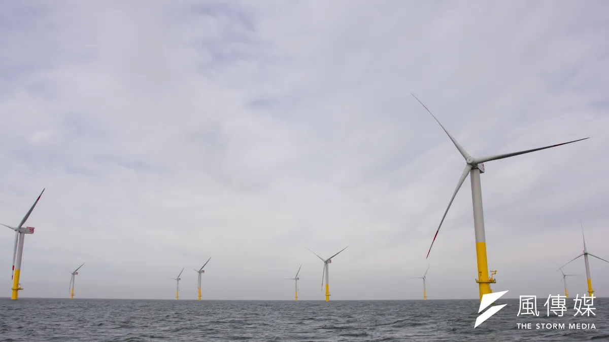 由於彰化縣府不滿意風電開發商所提的回覆,至今仍未放行,導致4家業者無法取得籌設許可、也無法與台電簽購售電合約。示意圖。(資料照,顏麟宇攝)