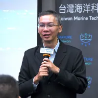 台湾水中騒音協会の湛翔智理事長は10月27日、「2026台湾海洋科技暨無人載具展(MATURE Taiwan)」の開幕前記者会見に出席した。(張曜麟撮影) 台湾水中騒音協会の湛翔智理事長は10月27日、「2026台湾海洋科技暨無人載具展(MATURE Taiwan)」の開幕前記者会見に出席した。(張曜麟撮影)