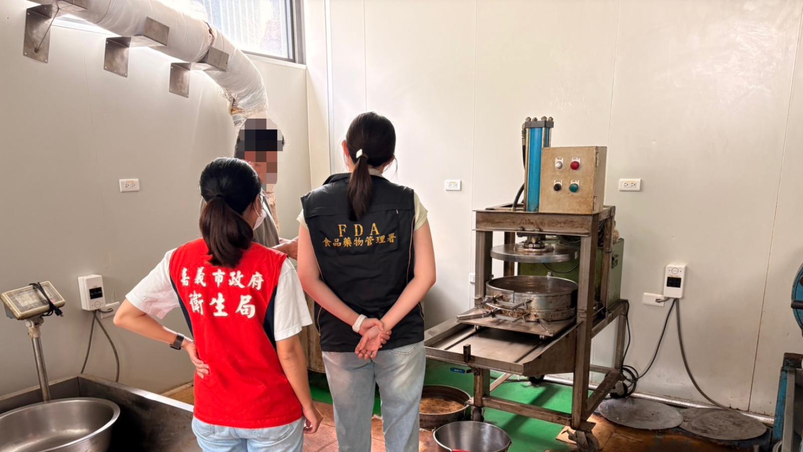 還有什麼油能吃?13家苦茶油、麻油驗出苯駢芘 食藥署曝1關鍵製程:9月進廠輔導