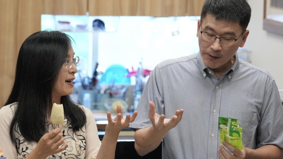 氣到?陳瑩當面洗臉梁文傑「少去酒店」 她獻策鳳梨釋迦新銷路:他到時可點