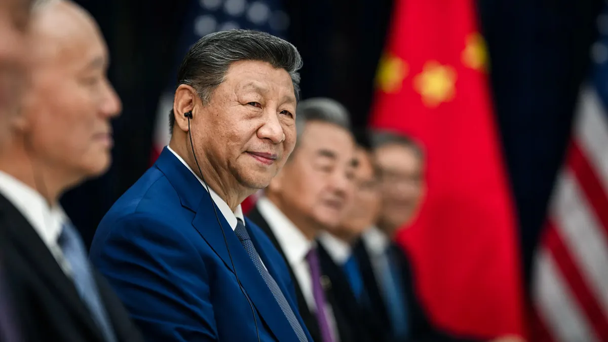 米側の発言に耳を傾け、ほほ笑む習近平氏。(写真/米ホワイトハウス公式サイト) 米側の発言に耳を傾け、ほほ笑む習近平氏。(写真/米ホワイトハウス公式サイト)