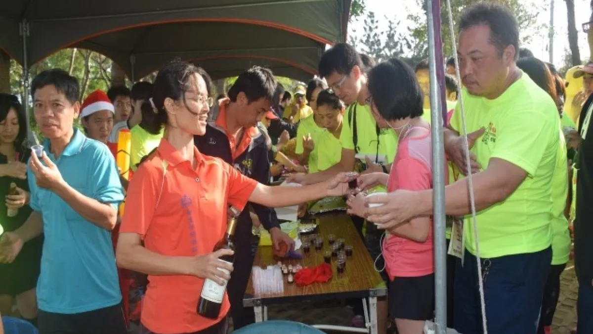 外埔紅酒馬拉松 參賽者創意變裝吸睛