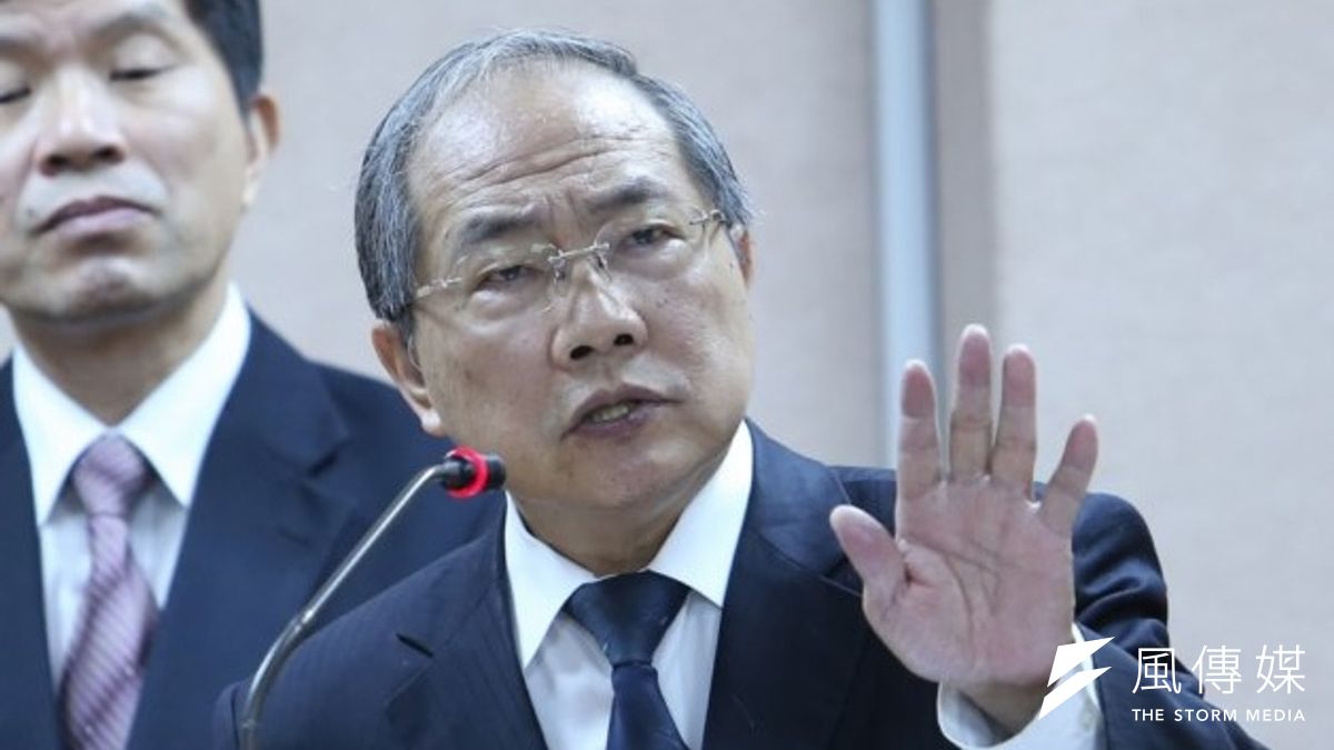 原能會主委蔡春鴻說核四是全國性議題,但對是否該由公投決定運轉否,則說「我們沒有立場講反對不反對」。(吳逸驊攝) 原能會主委蔡春鴻說核四是全國性議題,但對是否該由公投決定運轉否,則說「我們沒有立場講反對不反對」。(吳逸驊攝)