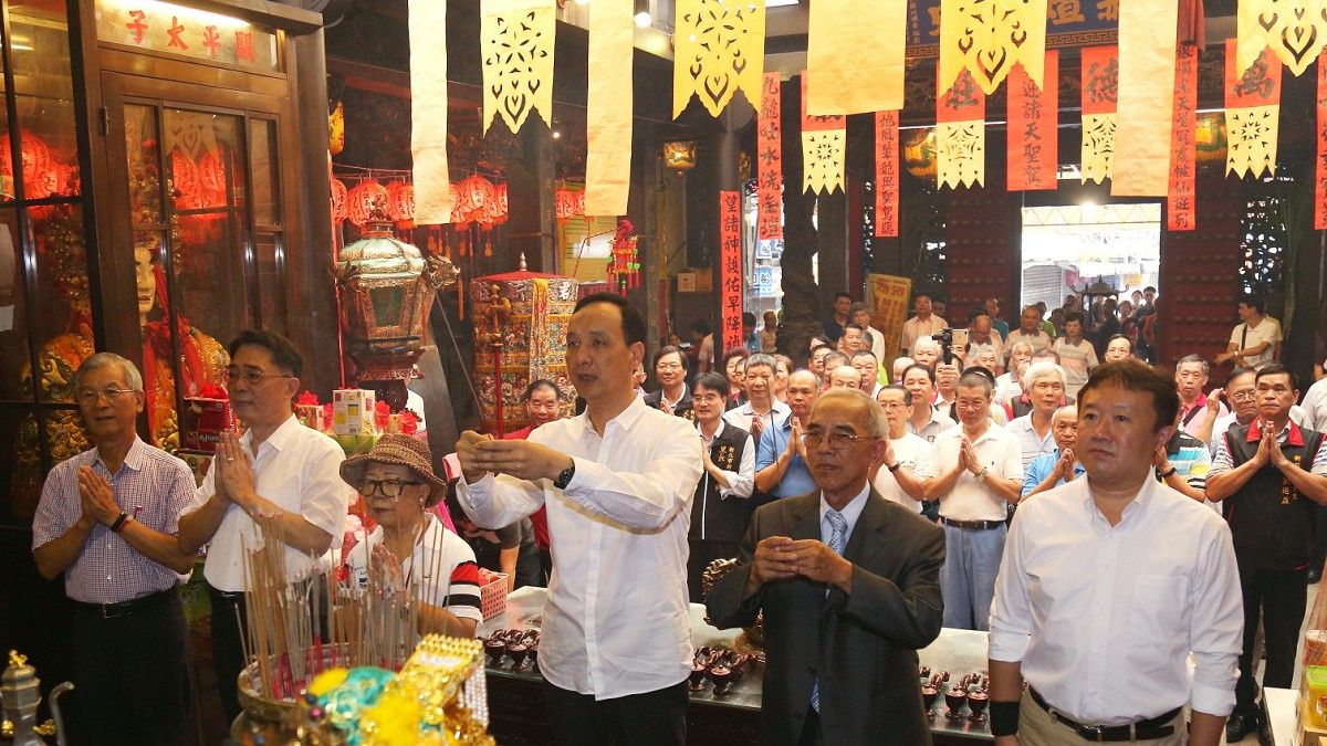 關聖帝君聖誕 朱立倫參香祈求市政推動圓滿順利 關聖帝君聖誕 朱立倫參香祈求市政推動圓滿順利