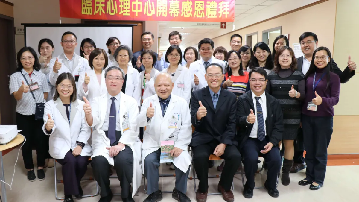 院長陳誠仁期待醫療不只是冰冷的儀器檢查,更能陪伴患者及其家屬能夠走過疾病適應之路。(圖/嘉義基督教醫院提供)