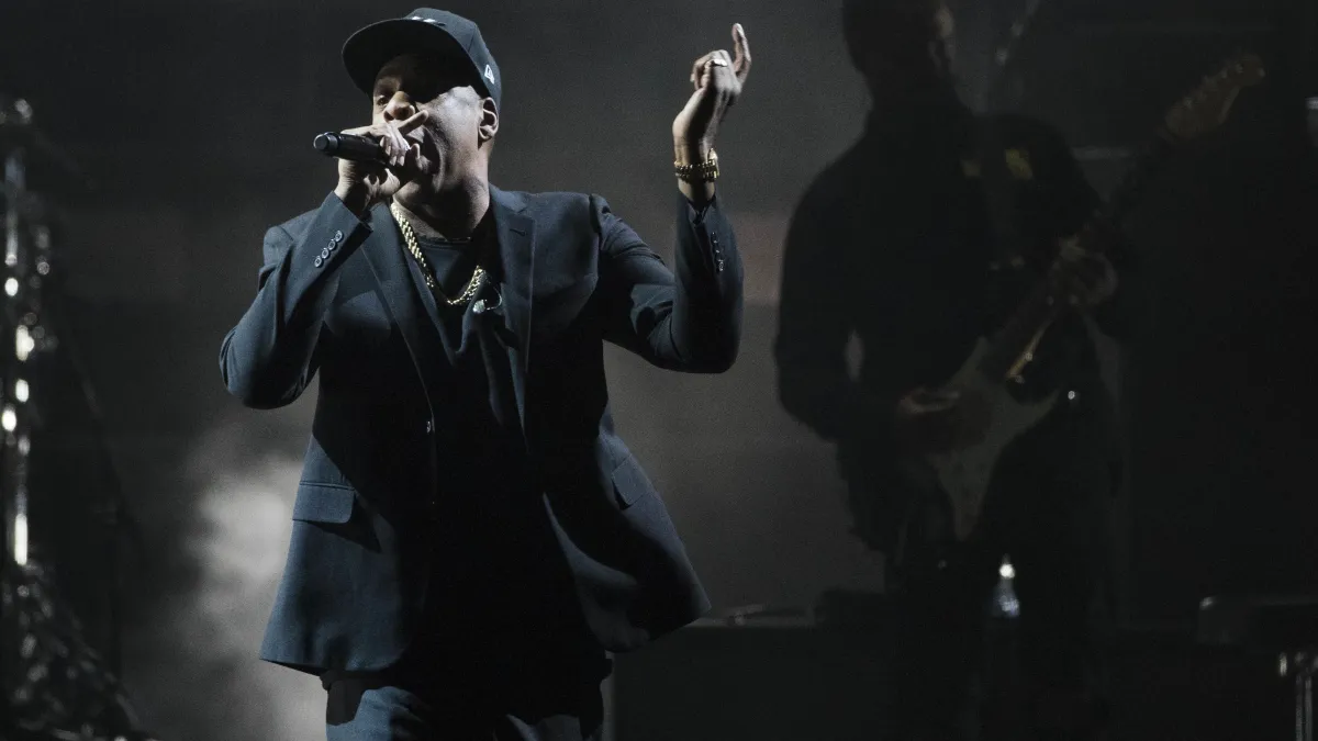 美國饒舌巨星Jay-Z,批評美國總統川普種族歧視。(美聯社)