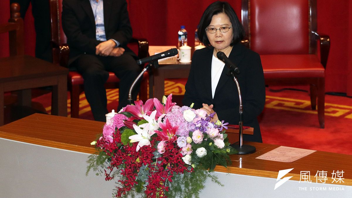 調查局10日舉行調查班第55期結業典禮,總統蔡英文出席致詞。(蘇仲泓攝) 調查局10日舉行調查班第55期結業典禮,總統蔡英文出席致詞。(蘇仲泓攝)