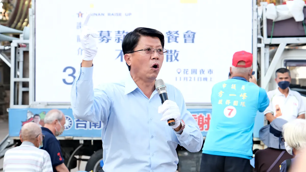 台南槍響五天,謝龍介痛批不只無法破案,黃偉哲還當「船過水無痕」。(圖/謝龍介競選辦公室提供)