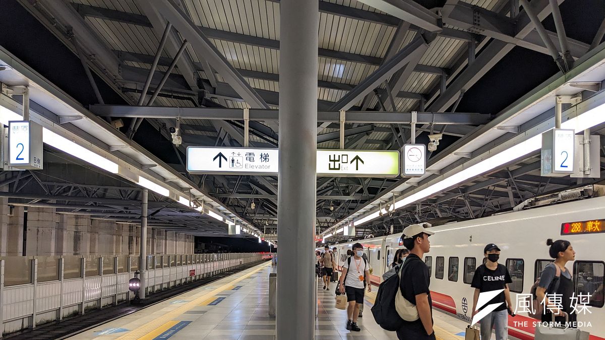 2024元旦連假的高鐵和台鐵車票將在12月1日凌晨準時開搶。(資料照/洪煜勛攝) 2024元旦連假的高鐵和台鐵車票將在12月1日凌晨準時開搶。(資料照/洪煜勛攝)