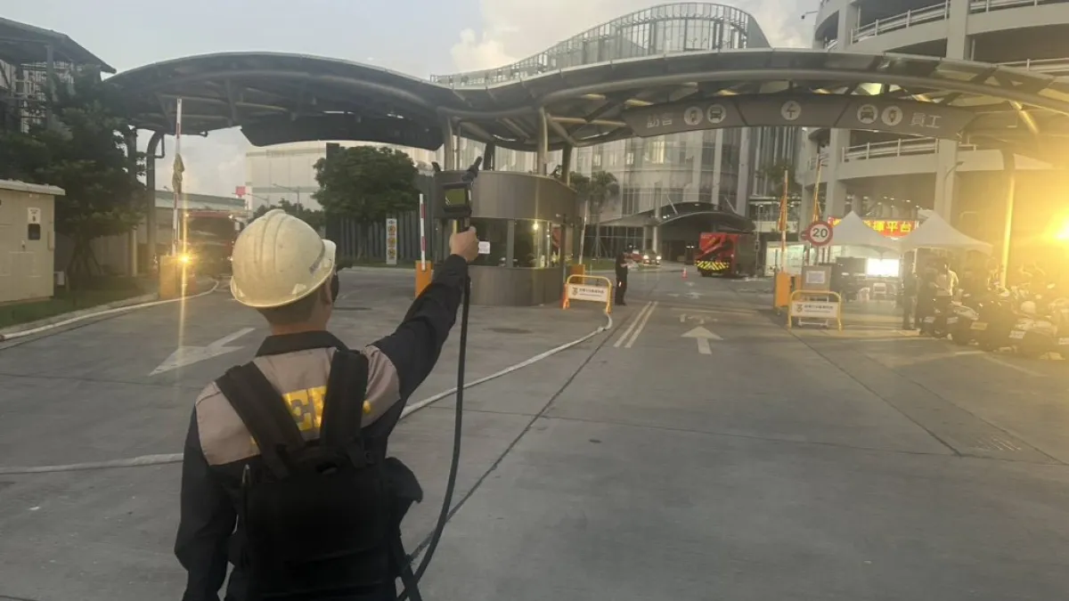 環保局空污小組持續進行環境監測情形。(圖/高市環保局提供)