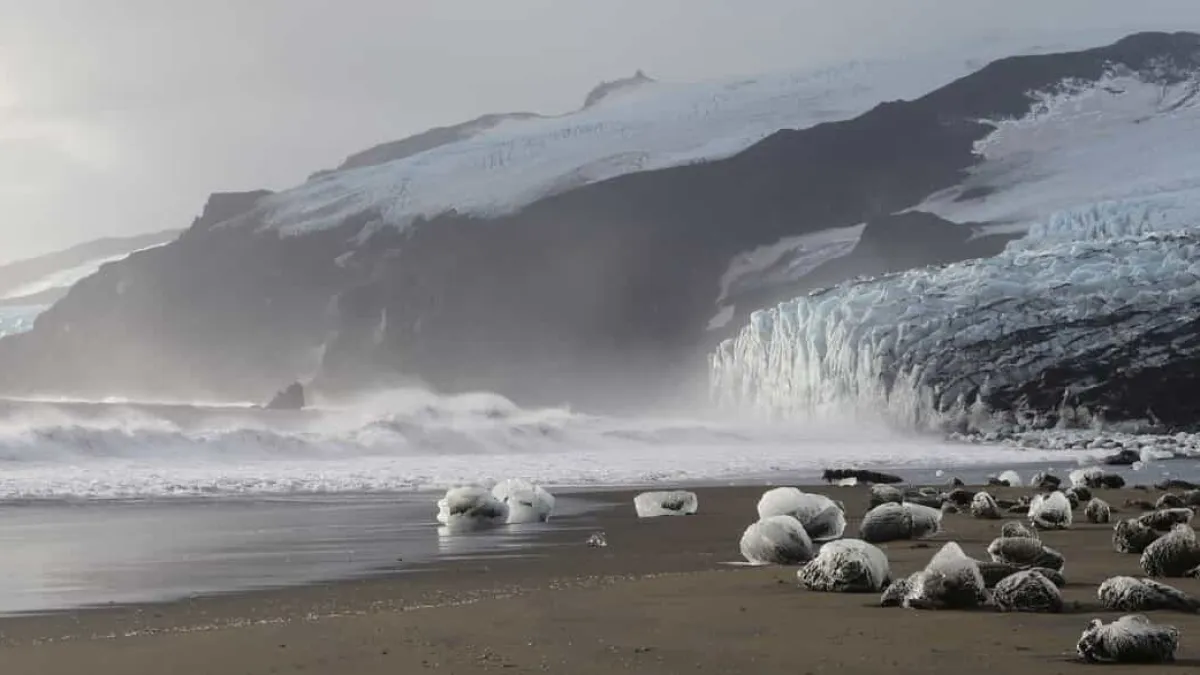 赫德島的海岸。(By Rasmus Ole Rasmussen/CC by 2.0)