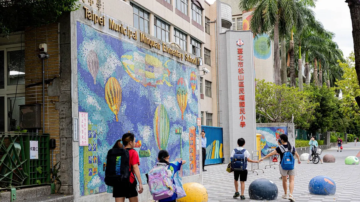 臺北市民權國小成為全市第一間「通學區示範學校」。(圖/臺北市政府交通局提供) 臺北市民權國小成為全市第一間「通學區示範學校」。(圖/臺北市政府交通局提供)