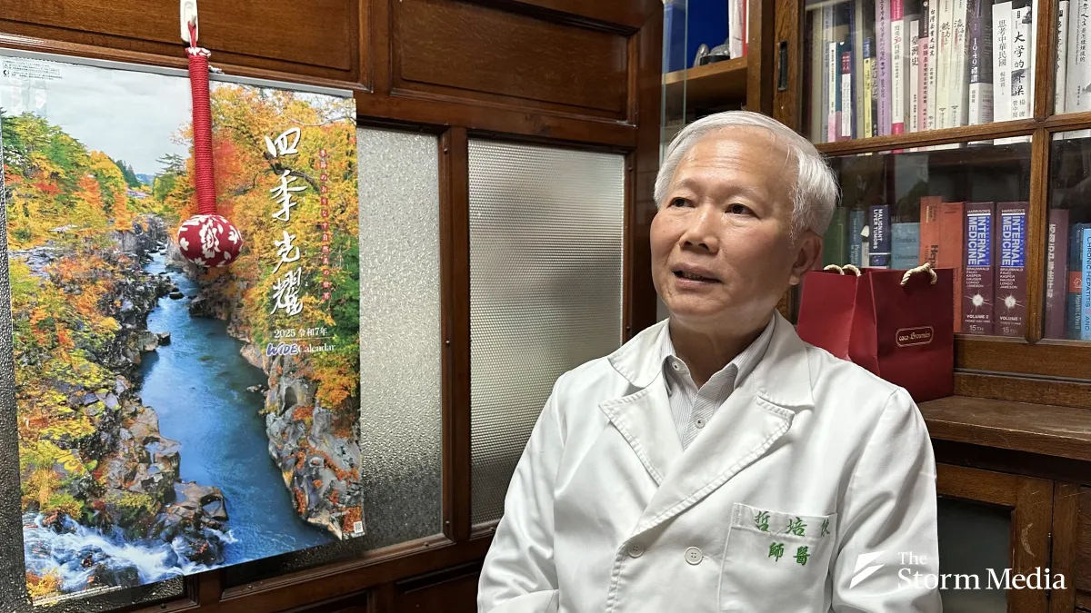 Academia Sinica Academician Chen Pei-jer, speaking in an interview with The Storm Media, said gene editing has formally ushered in a new clinical era of xenotransplantation. (Photo by Apple Chang))
